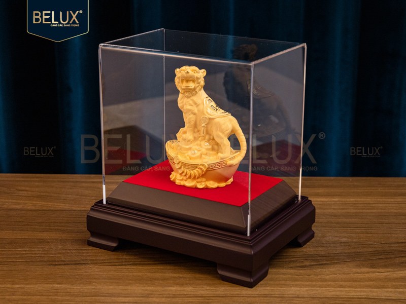 Tượng Hổ Tài Lộc vàng cát 8x6x11cm